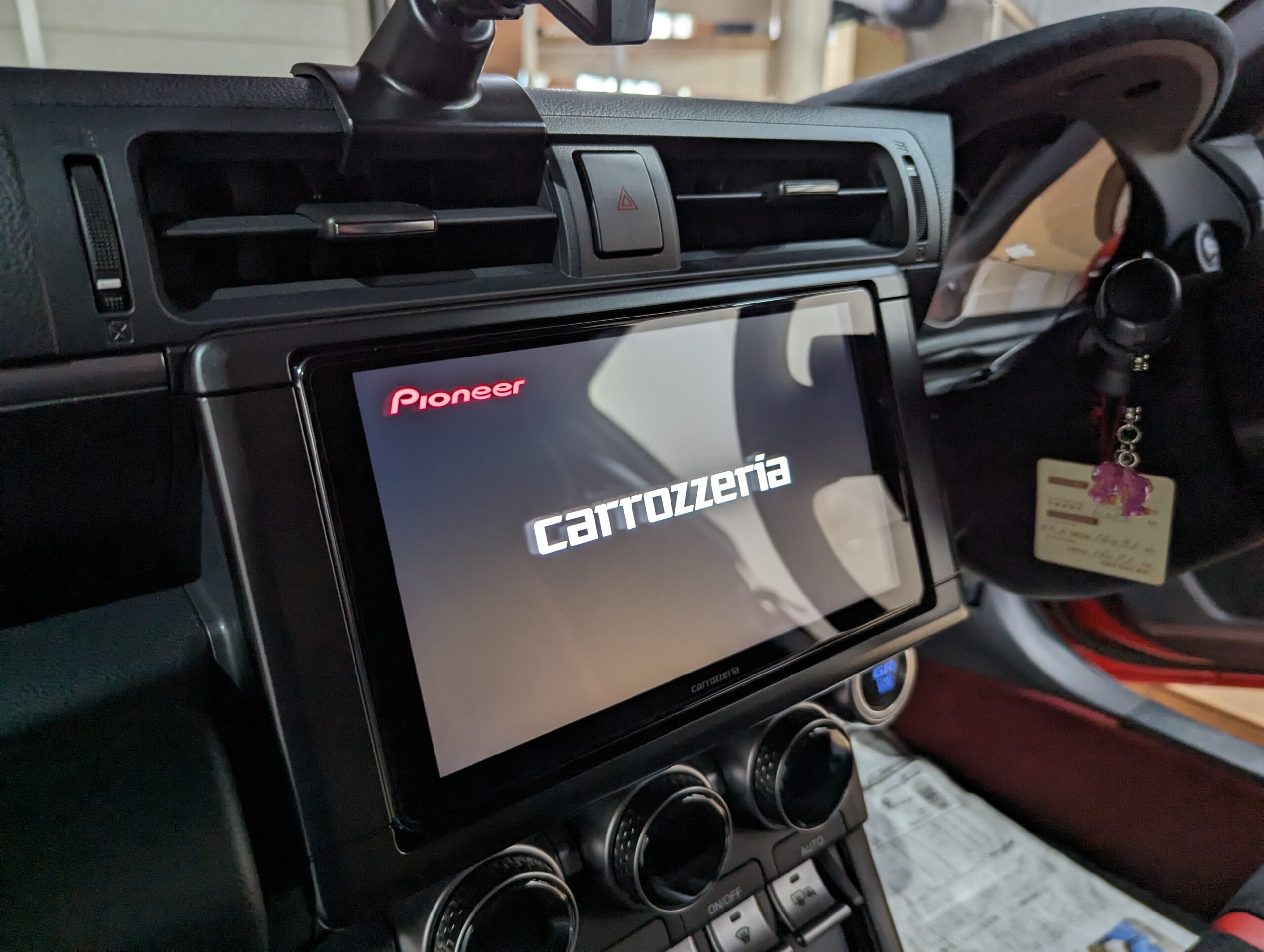 新品未開封】DMH-SF700 9インチフローティングディスプレーオーディオ